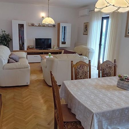 Apartman Ana Bajcici Exterior foto